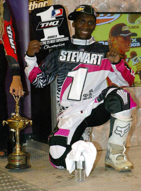 Carmichael continues unbeaten in AMA.