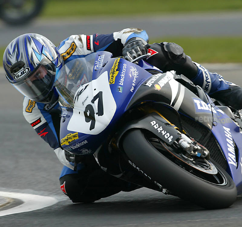 Monstermob signs Emmett.