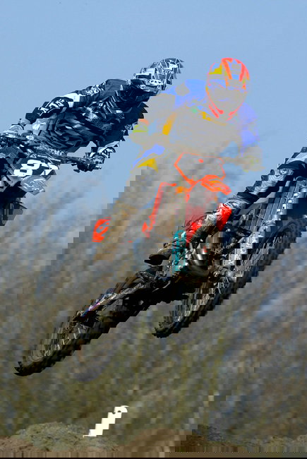 Kawasaki Satellite team sack both riders.