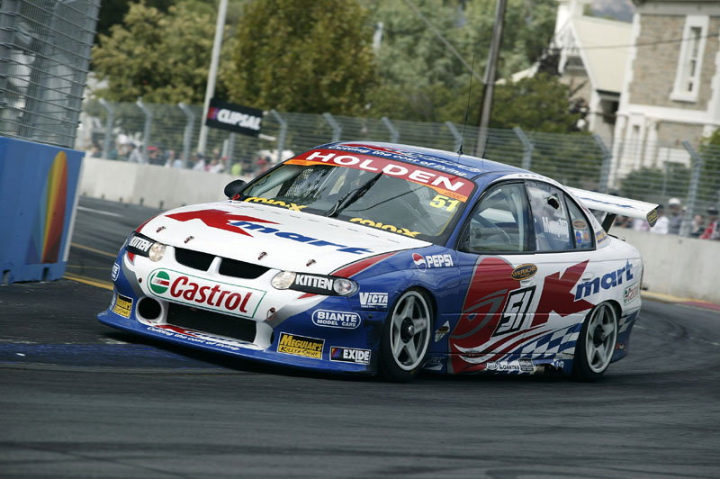 Triple Eight buys Briggs V8 team.