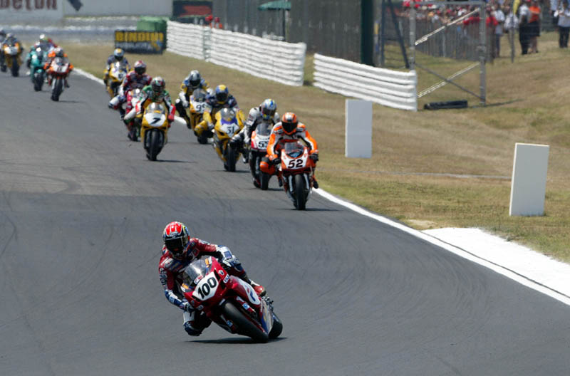 Ducati vs. jet fighter!