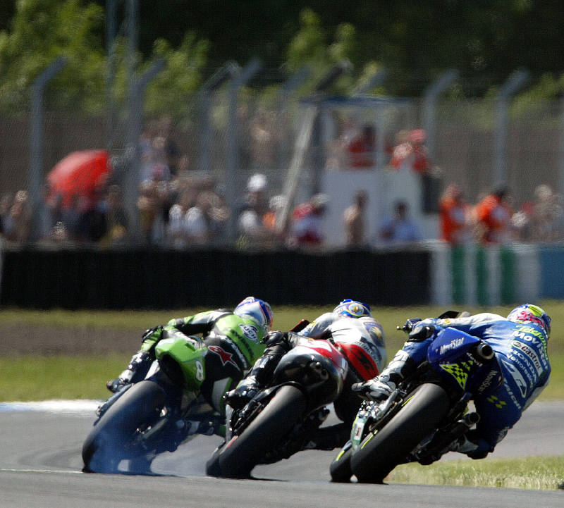 Barros breaks hand in Kagayama collision.