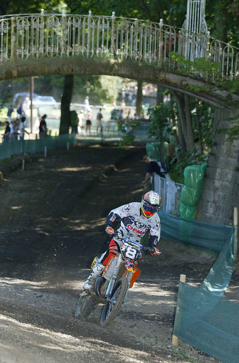 Everts soars, Pichon falls.