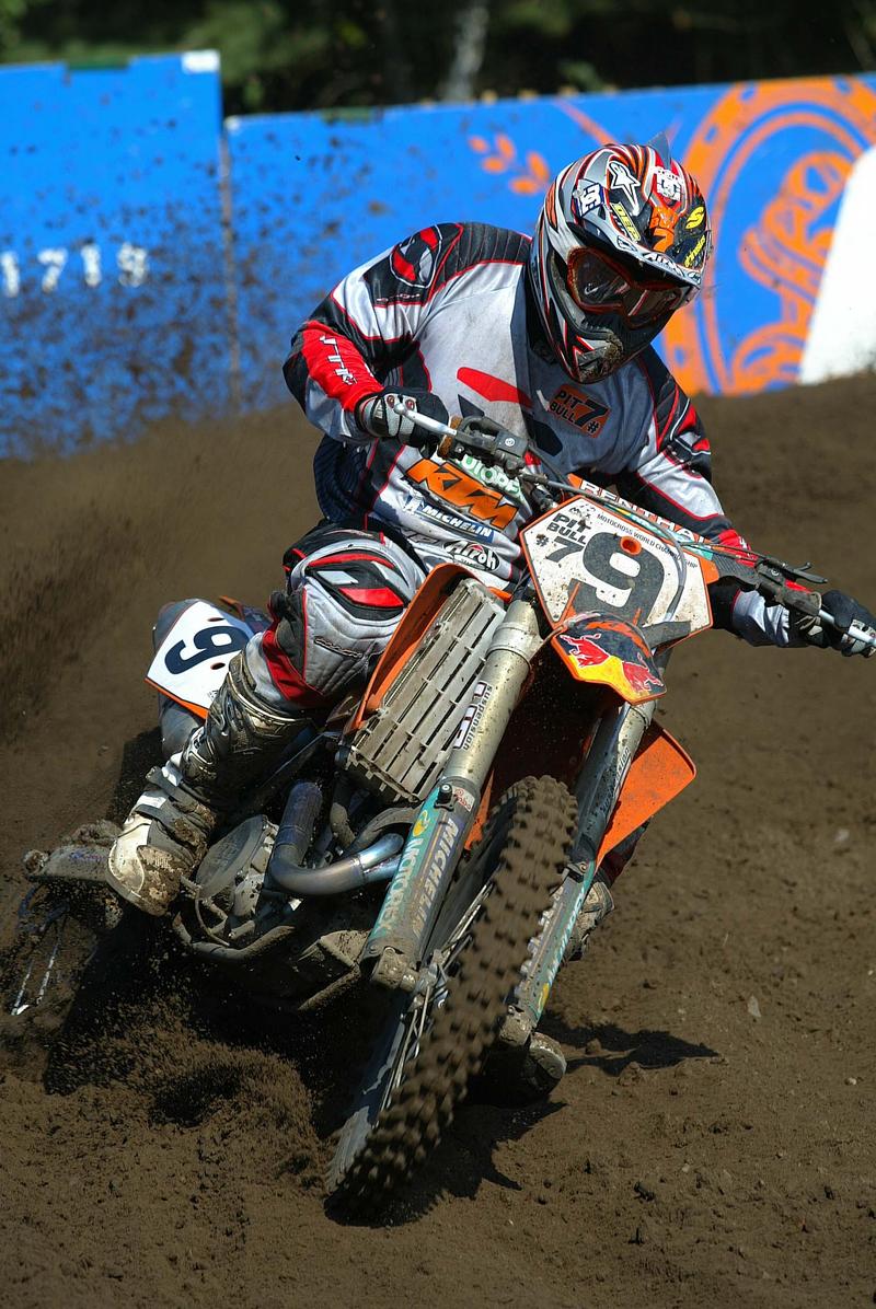 Kawasaki signs Sword to sharpen Maschio in 2004.