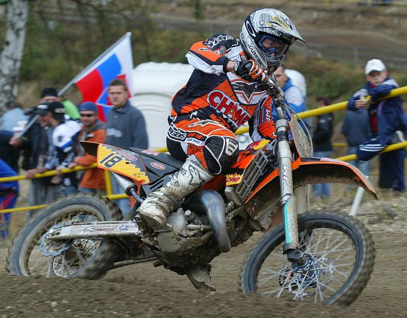 2004 Motocross calendars revealed.