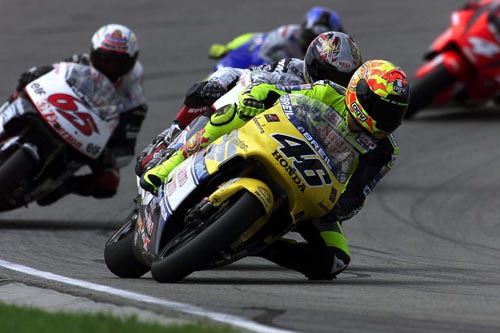 Pictures: Rossi's M1 debut.