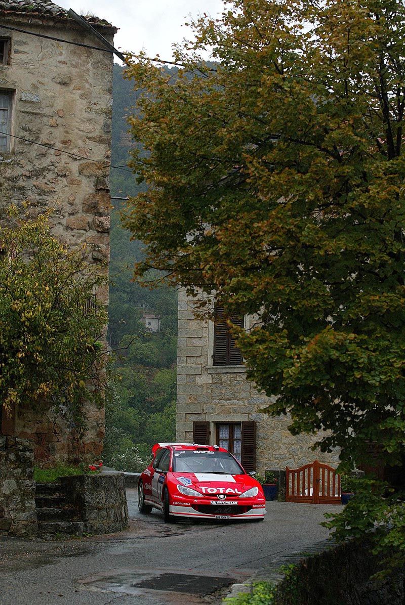 McRae's Dakar move to hit Subaru return?