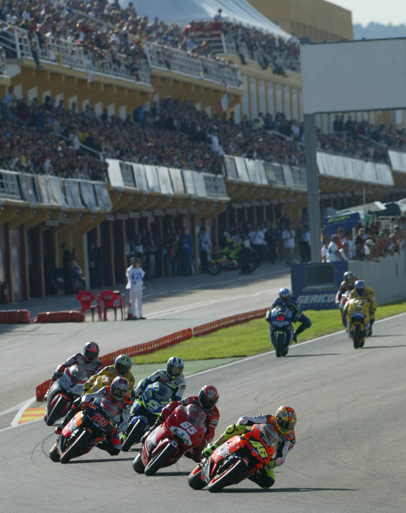 Stoner signs for KTM.