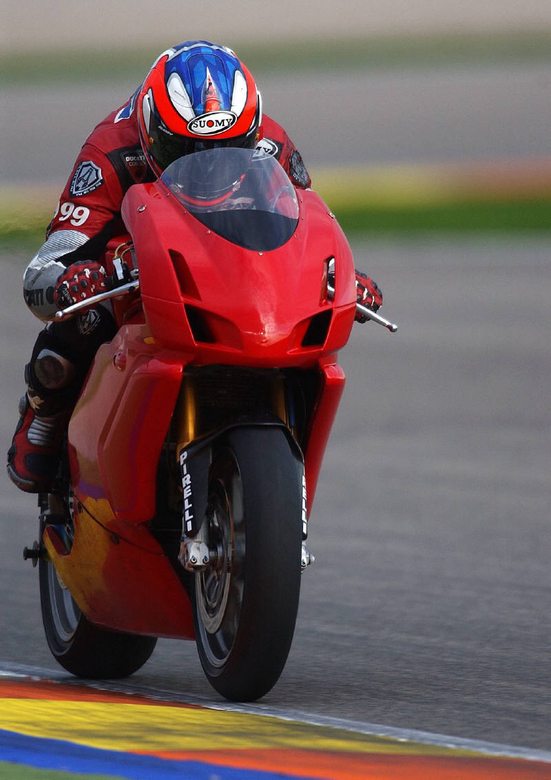 Walker confirmed at Foggy Petronas.