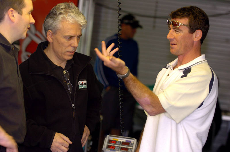 Foggy dismisses Hodgson's title, AMA move.