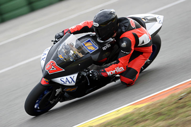 Shell Advance ready for Ducati's 2004 challenge.