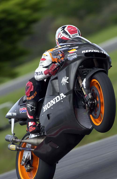 Criville under surgery after Jerez crash.