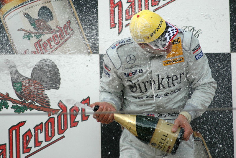 Ekstr?m claims front row start for Audi.