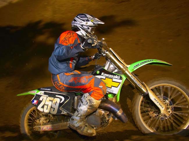 Bubba re-signs with Kawasaki.