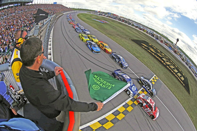 Vickers ruled out of rest of season