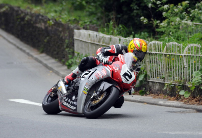 Ryan Farquhar, Keith Amor confirm Isle of Man TT comeback