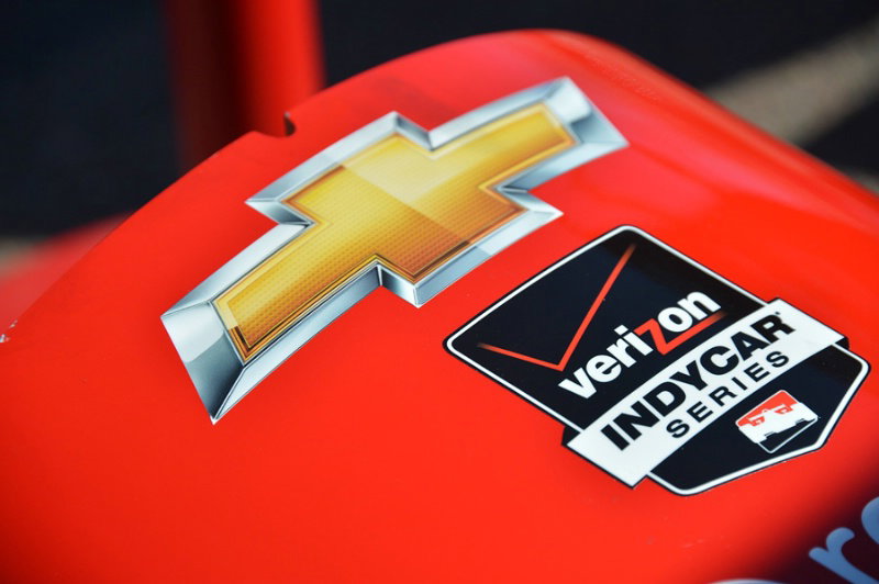 IndyCar Fontana: Power clinches title, Kanaan wins race