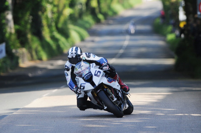 TT2014: Delighted Cummins returns to Superbike podium