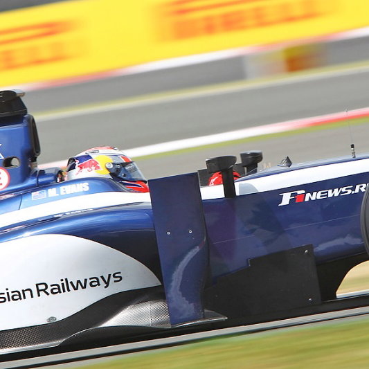 Valsecchi seals title, Chilton wins race