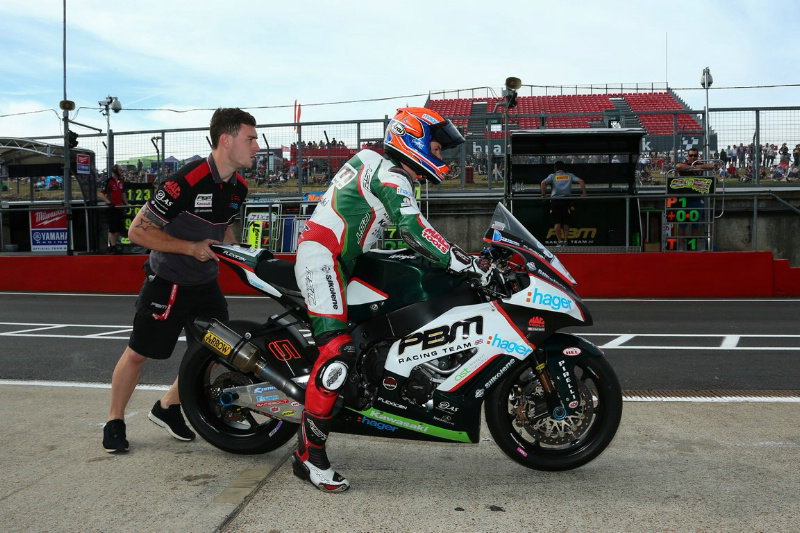 Thruxton: Jack Valentine and Bennetts Suzuki split