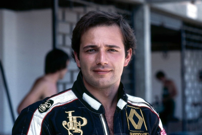 Chinese Grand Prix to go ahead on Sunday despite fog fear