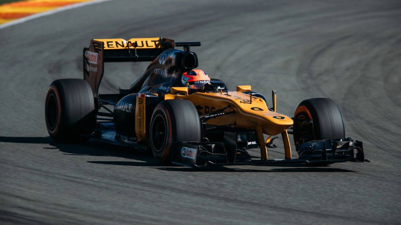 Robert Kubica, Renault, Lotus E20, Valencia [Credit: Renault F1]