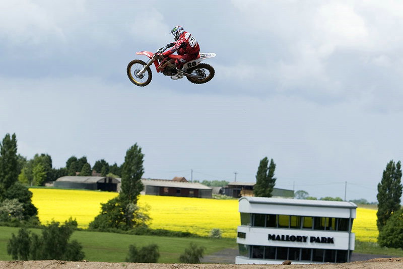 Pichon returns at Mallory.