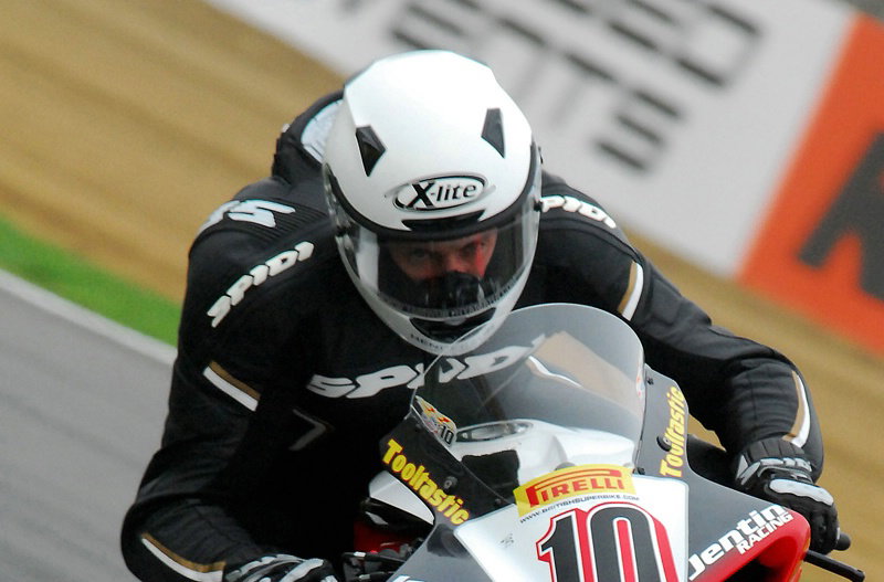 Andrews opens up top at Snetterton