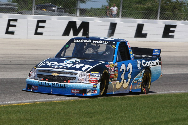 Stewart and Montoya make nice