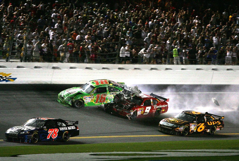 Montoya: Truex departure has no affect on #42 team.