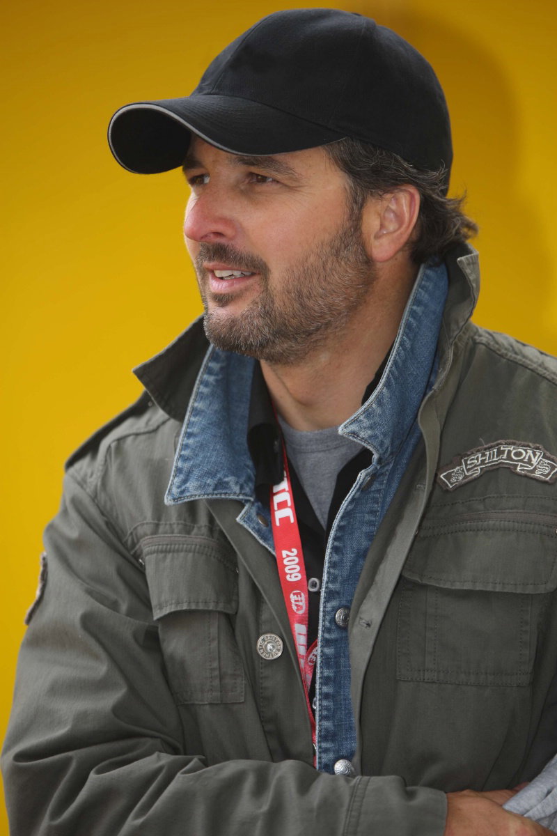 Larini waves goodbye with 'lucky' points