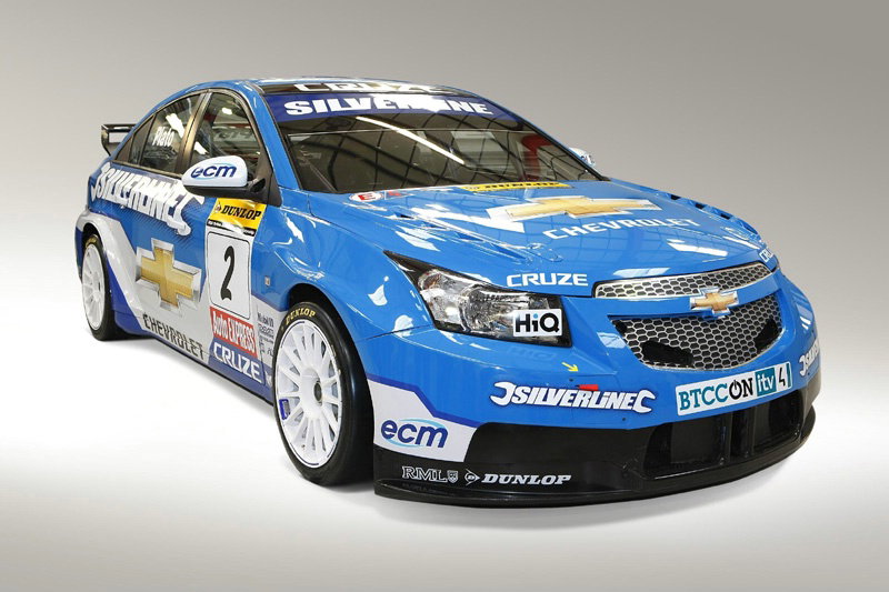 Shedden secures Team Dynamics return