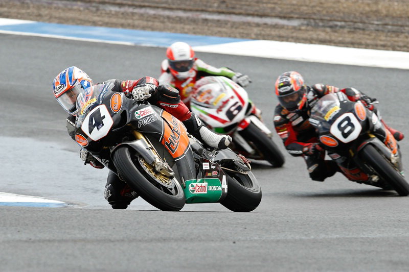 Rain prompts race one red flag