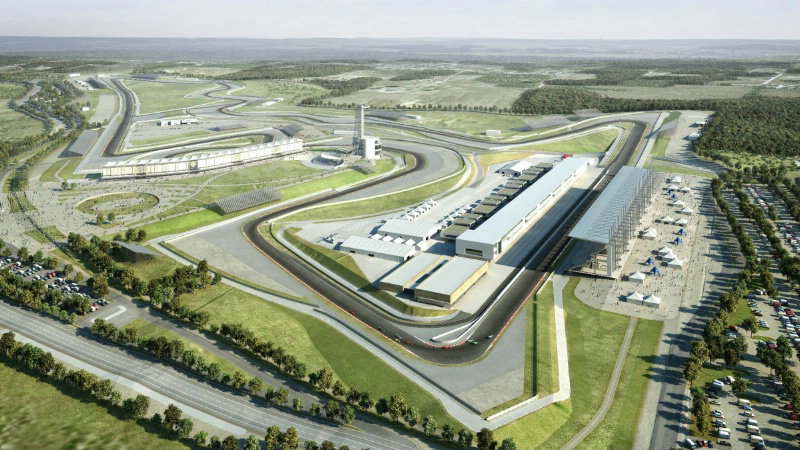 Lorenzo gets faster in the corners