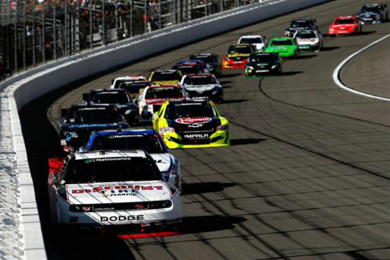 Bowyer confirms 2012 move to Waltrip Racing