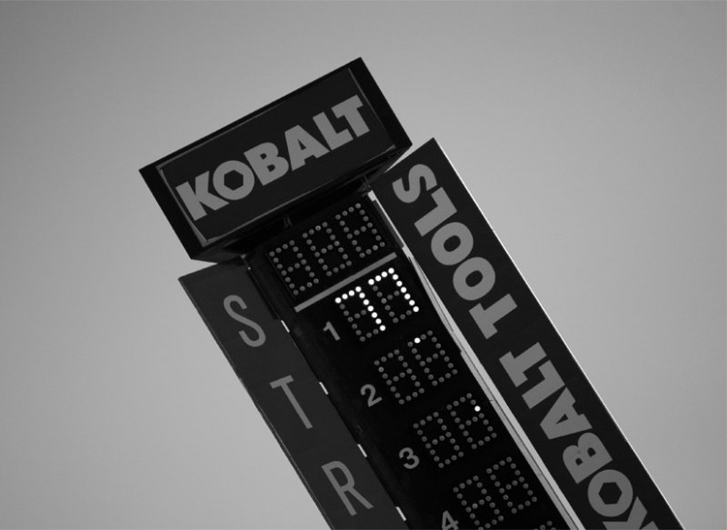 Wheldon family touched by tributes