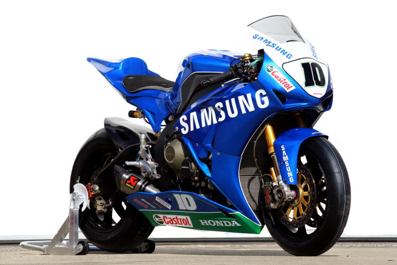 Josh Elliott tests Four Angels BMW in Spain