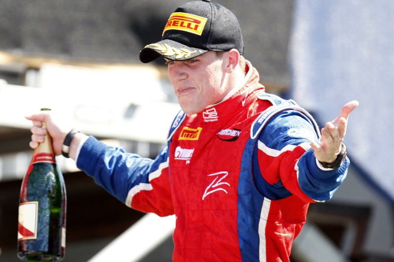 Gutierrez wins incident-packed Valencia feature