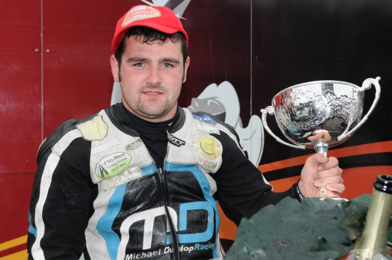 Newcomer John Simpson wins Senior Manx Grand Prix