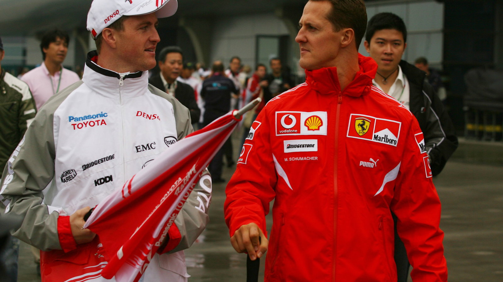 Shanghai, China,Ralf Schumacher (GER), Toyota Racing and Michael Schumacher (GER), Scuderia Ferrari - Formula 1 World