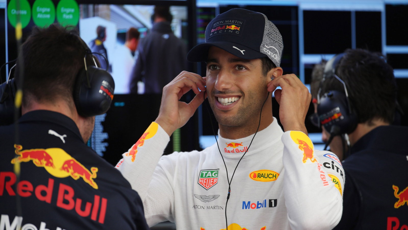  - Free Practice 2, Daniel Ricciardo (AUS) Red Bull Racing