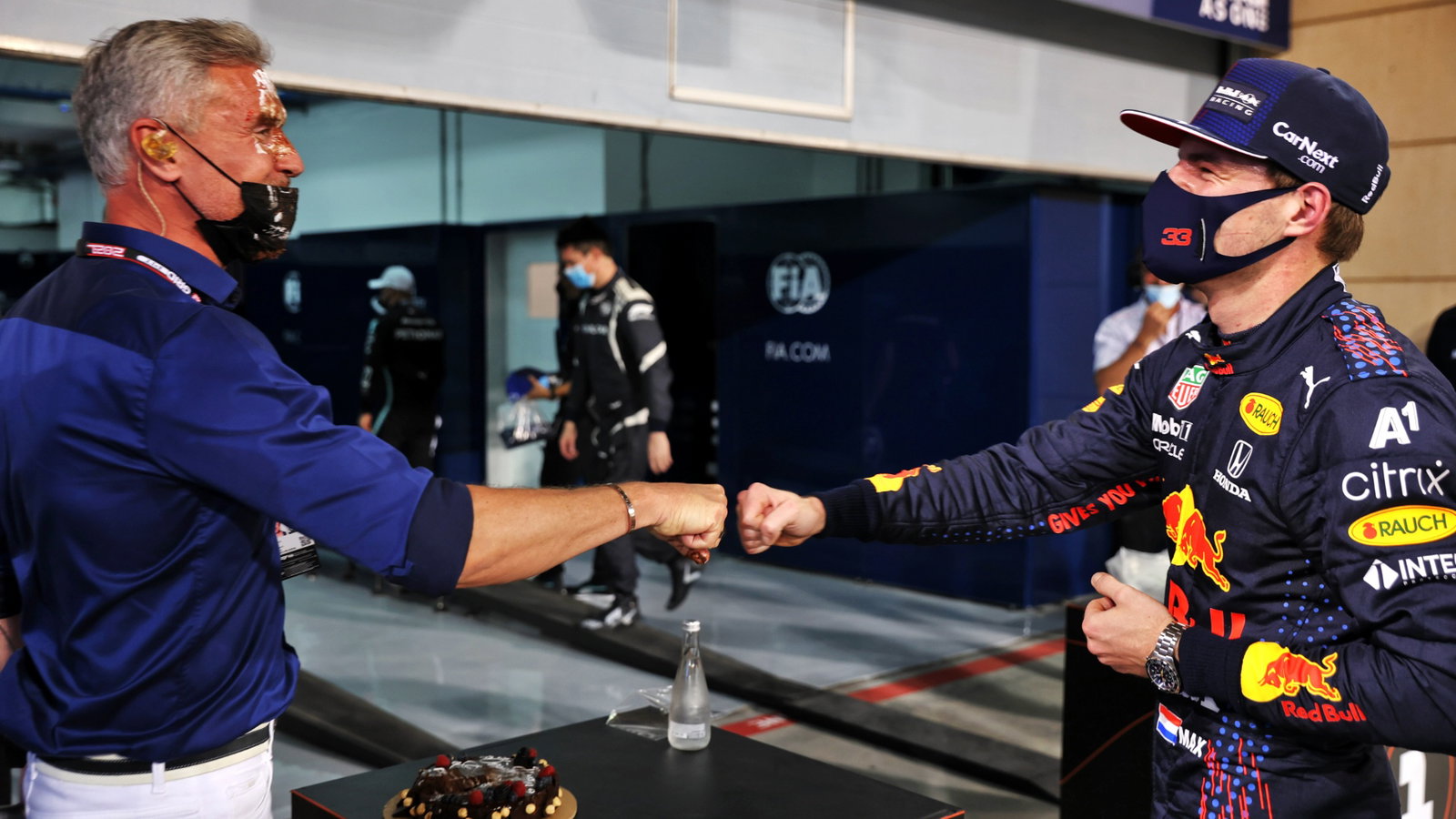 (L to R): David Coulthard (GBR) Red Bull Racing and Scuderia Toro Advisor / Channel 4 F1 Commentator and Max Verstappen