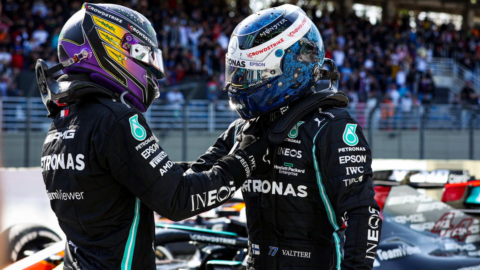 (L to R): Race winner Lewis Hamilton (GBR) Mercedes AMG F1 celebrates in parc ferme with third placed team mate Valtteri