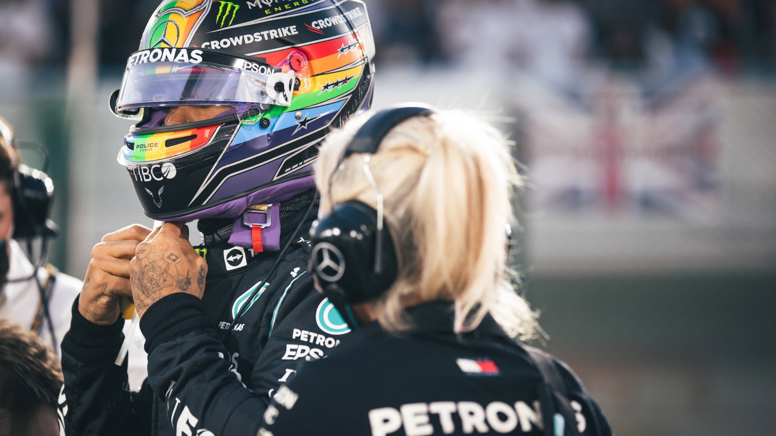 Lewis Hamilton (GBR) Mercedes AMG F1 with Angela Cullen (NZL) Mercedes AMG F1 Physiotherapist on the