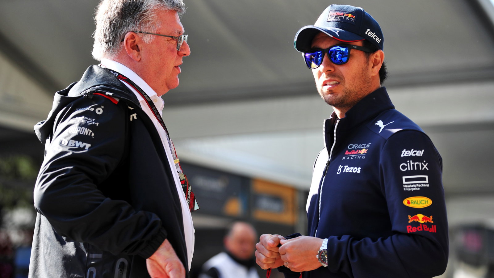  Otmar Szafnauer Alpine F1 Team, with Sergio Perez (MEX) Red Bull Racing. Formula 1 World