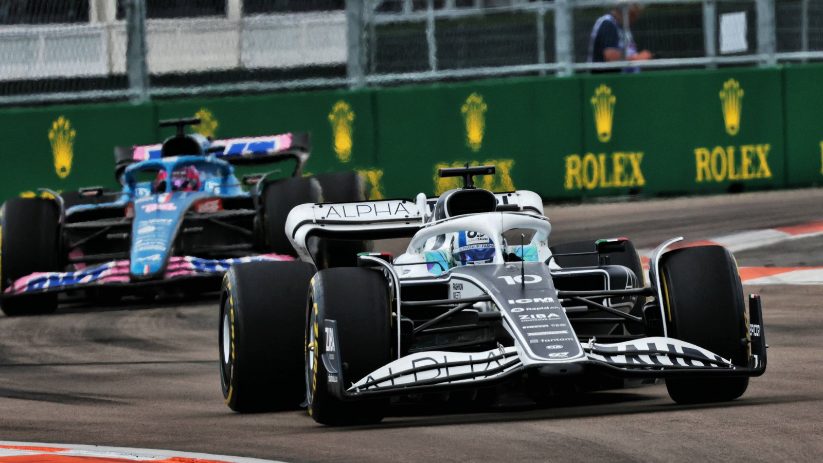 Pierre Gasly (FRA) AlphaTauri AT03. Formula 1 World Championship, Rd 5, Miami Grand Prix, Miami, Florida, USA, Race