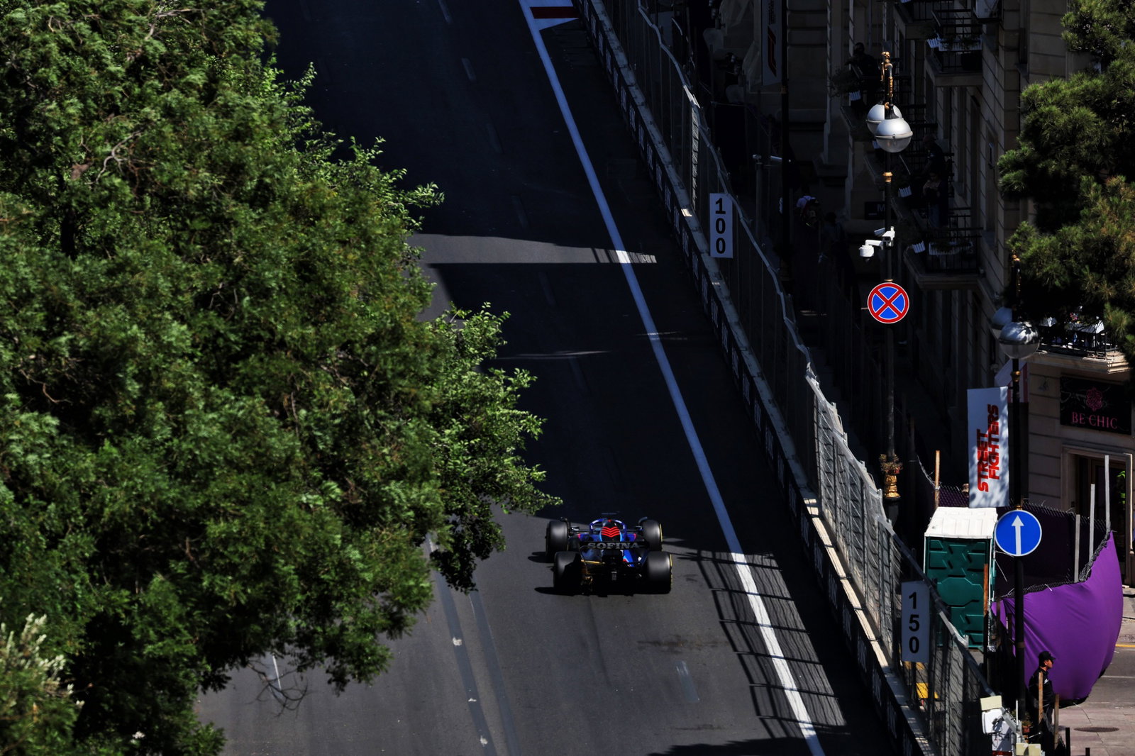 Alexander Albon (THA) Williams Racing FW44. Formula 1 World Championship, Rd 8, Azerbaijan Grand Prix, Baku Street