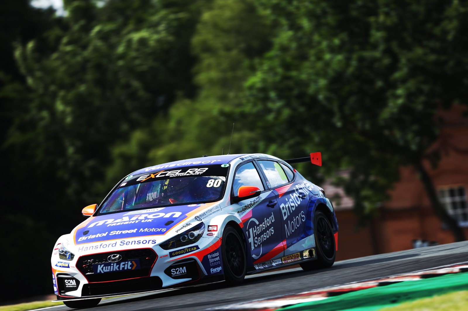 Tom Ingram (GBR) - Bristol Street Motors dengan EXCELR8 TradePriceCars.com Hyundai