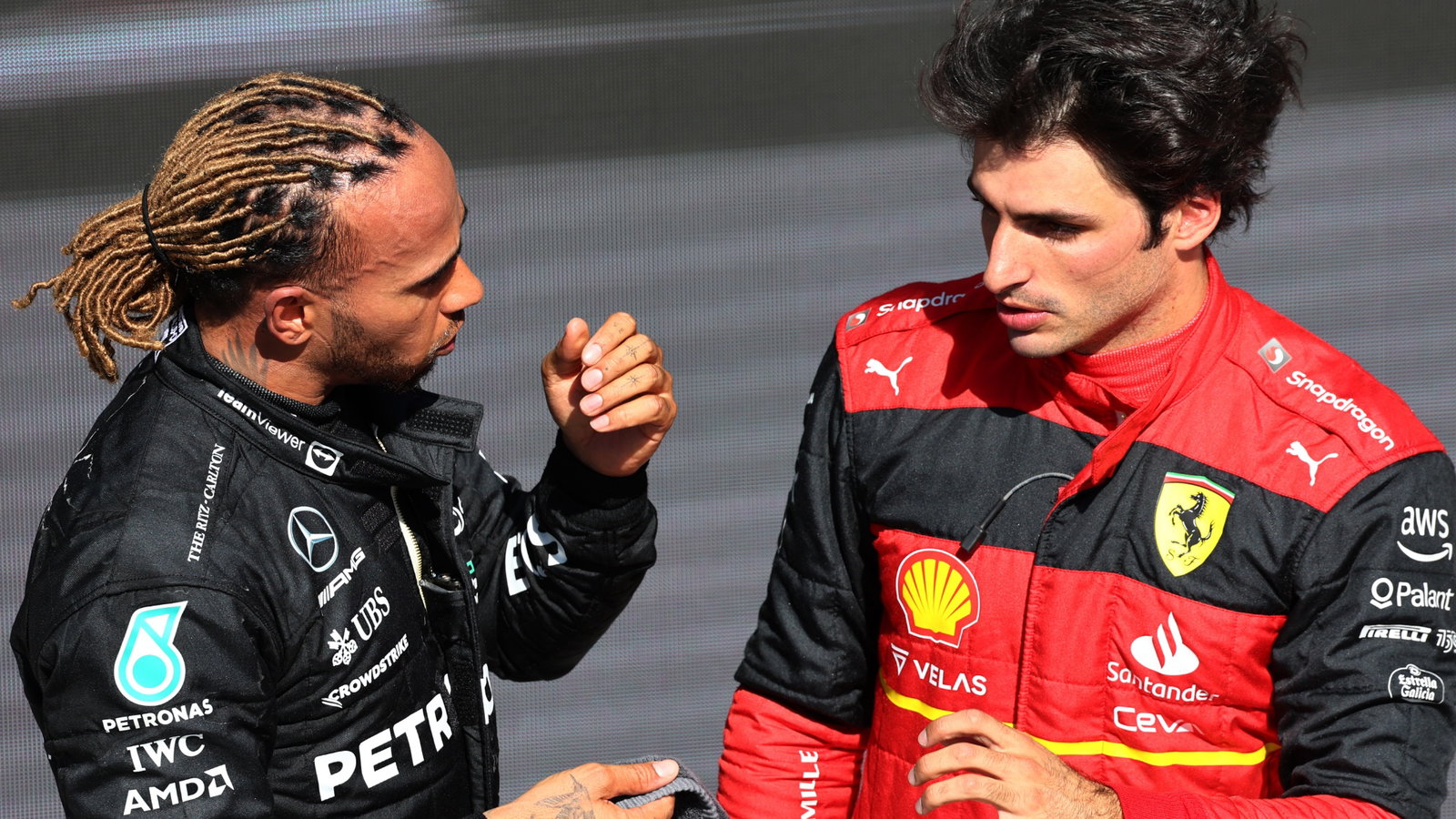 3rd place Lewis Hamilton (GBR) Mercedes AMG F1 with Carlos Sainz Jr (ESP) Ferrari F1-75. Formula 1 World Championship, Rd