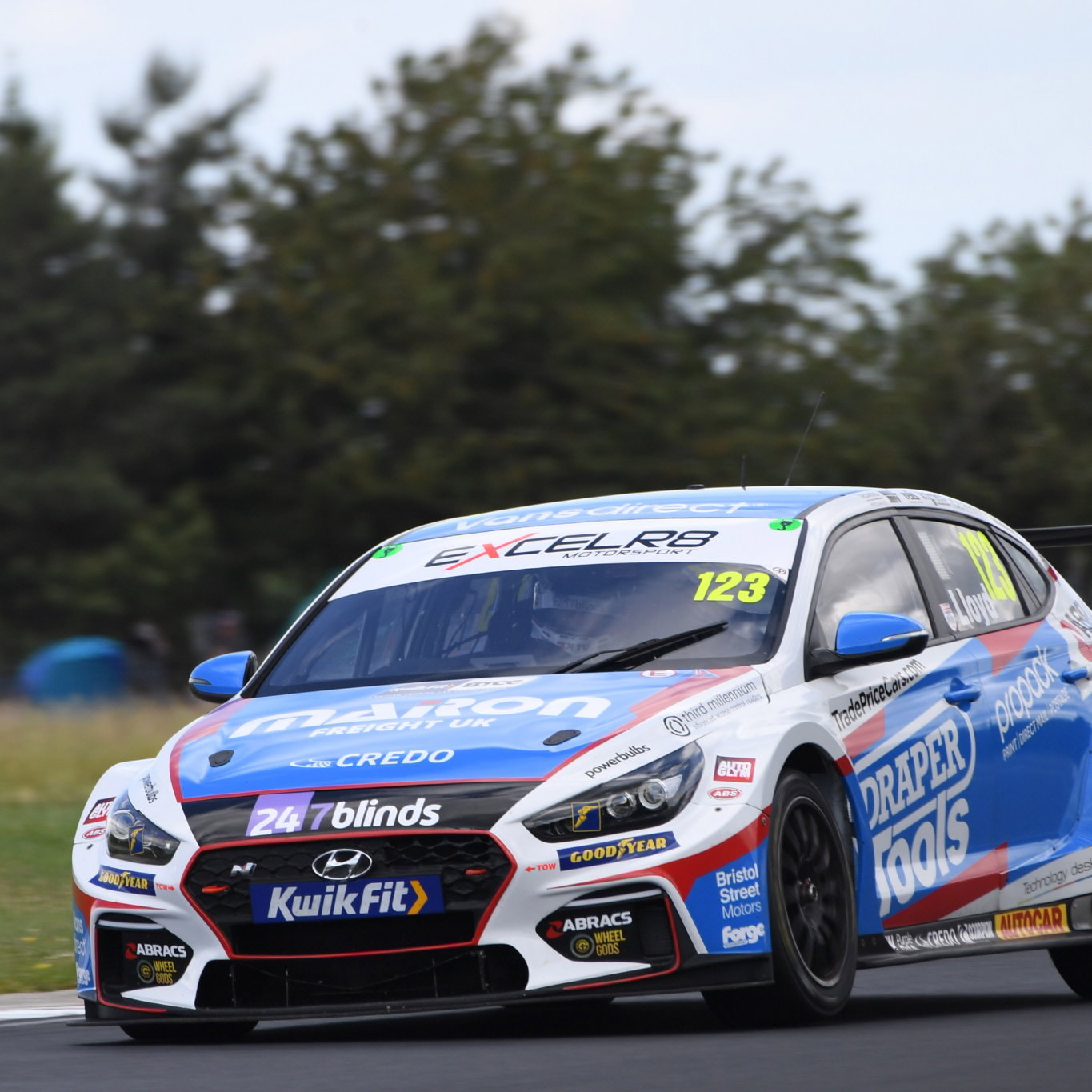 Daniel Lloyd (GBR) - Bristol Street Motors with EXCELR8 TradePriceCars.com Hyundai